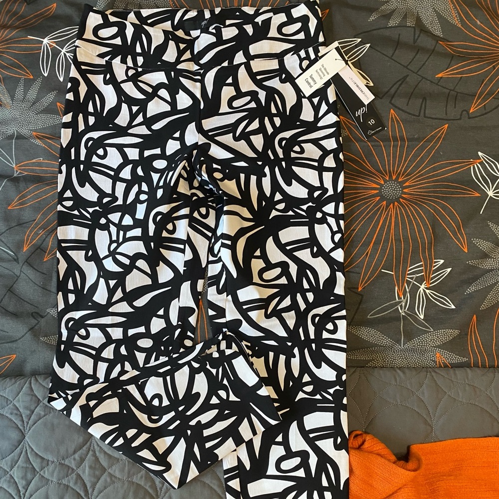Sz 10/27⭐️🇨🇦Nwt UP! Montreal, Scribble Black and White Tummy Control Dress Pant